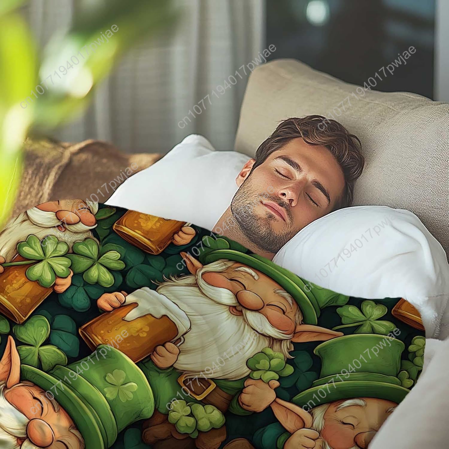 St. Patrick’s Day Gnome Throw  - Home Textiles Blanket บทวิจารณ์และราคา