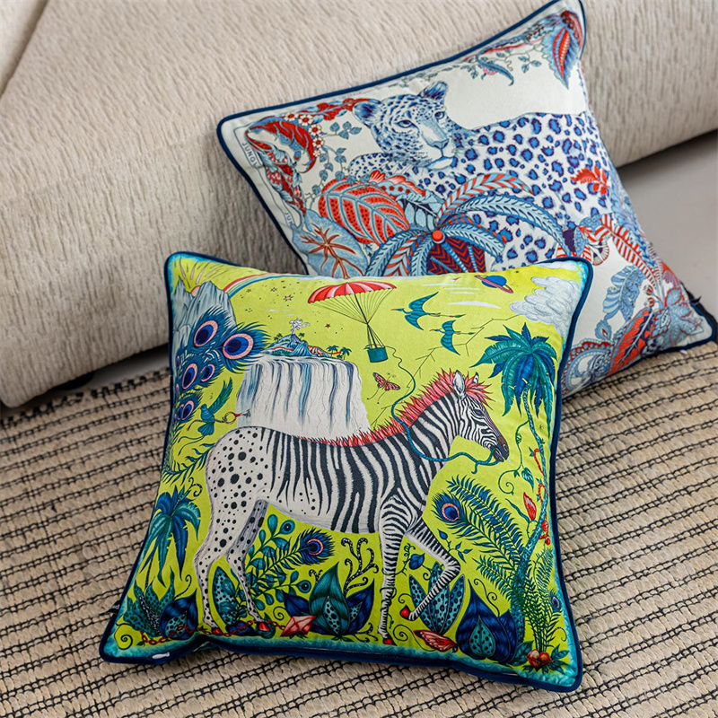 Zebra Velvet Decorative Throw  - Pillow Cover 20X20 บทวิจารณ์และราคา